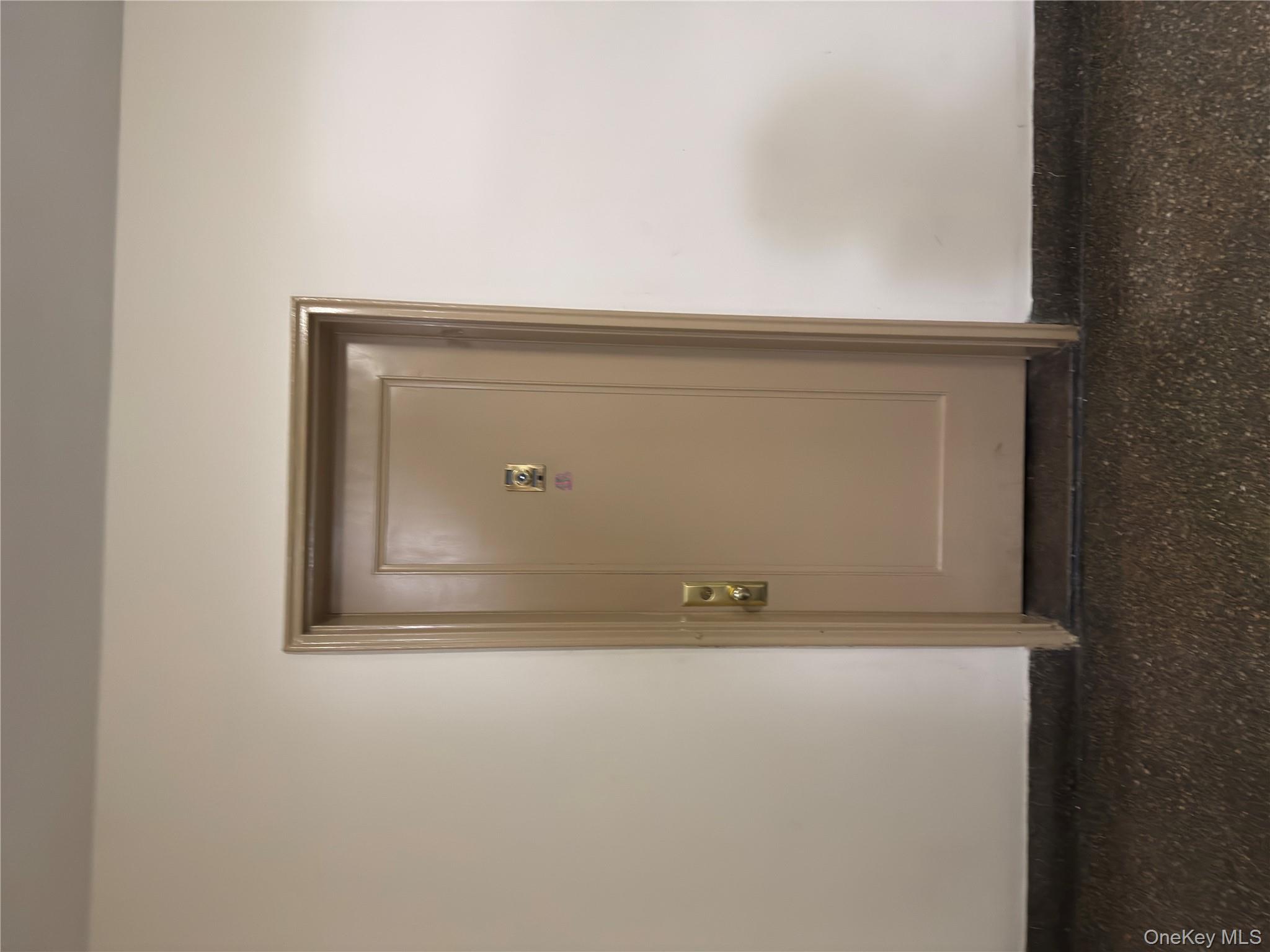 2255 Cruger Avenue 1B