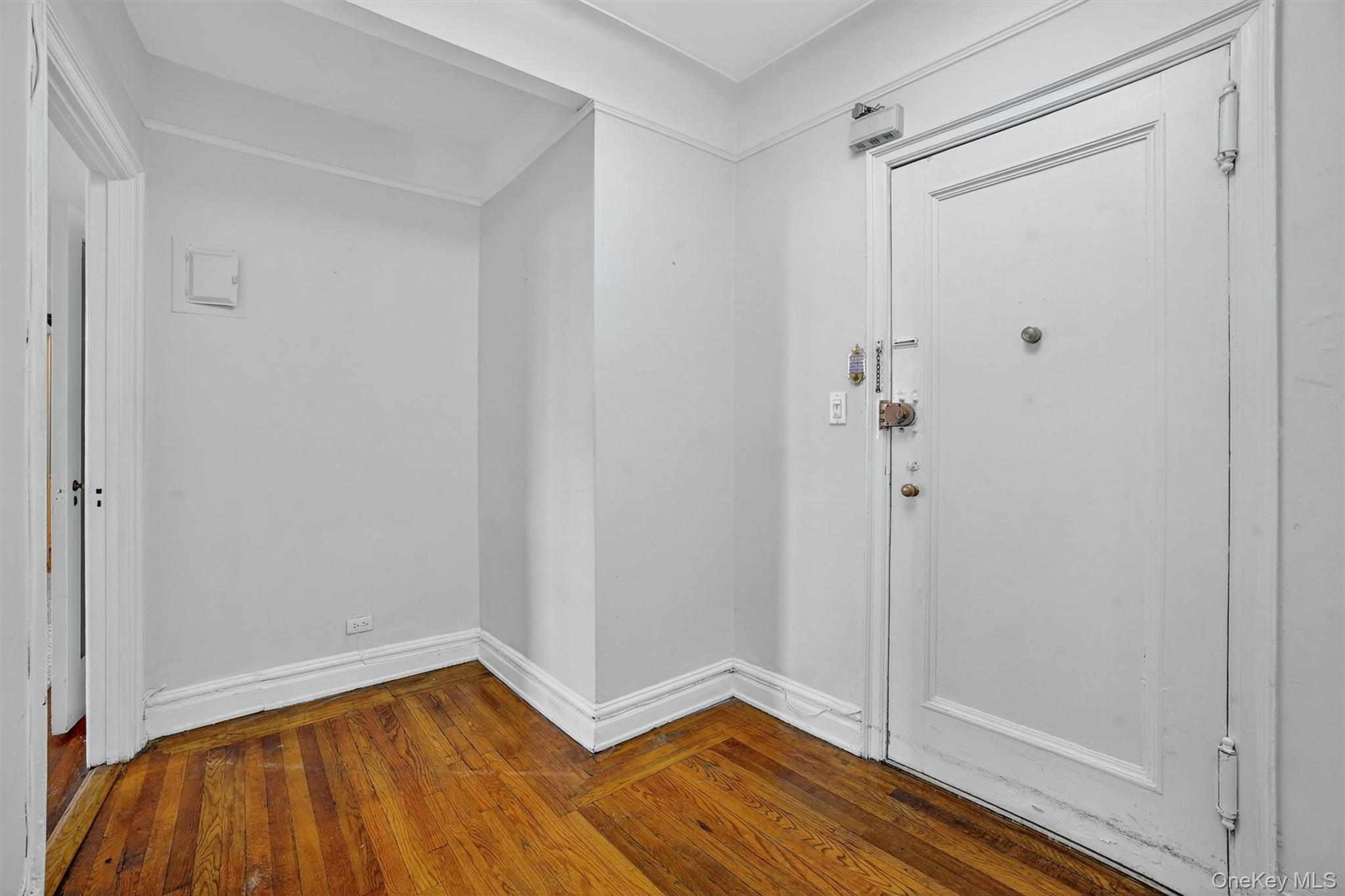 25 Parkview Avenue 2G