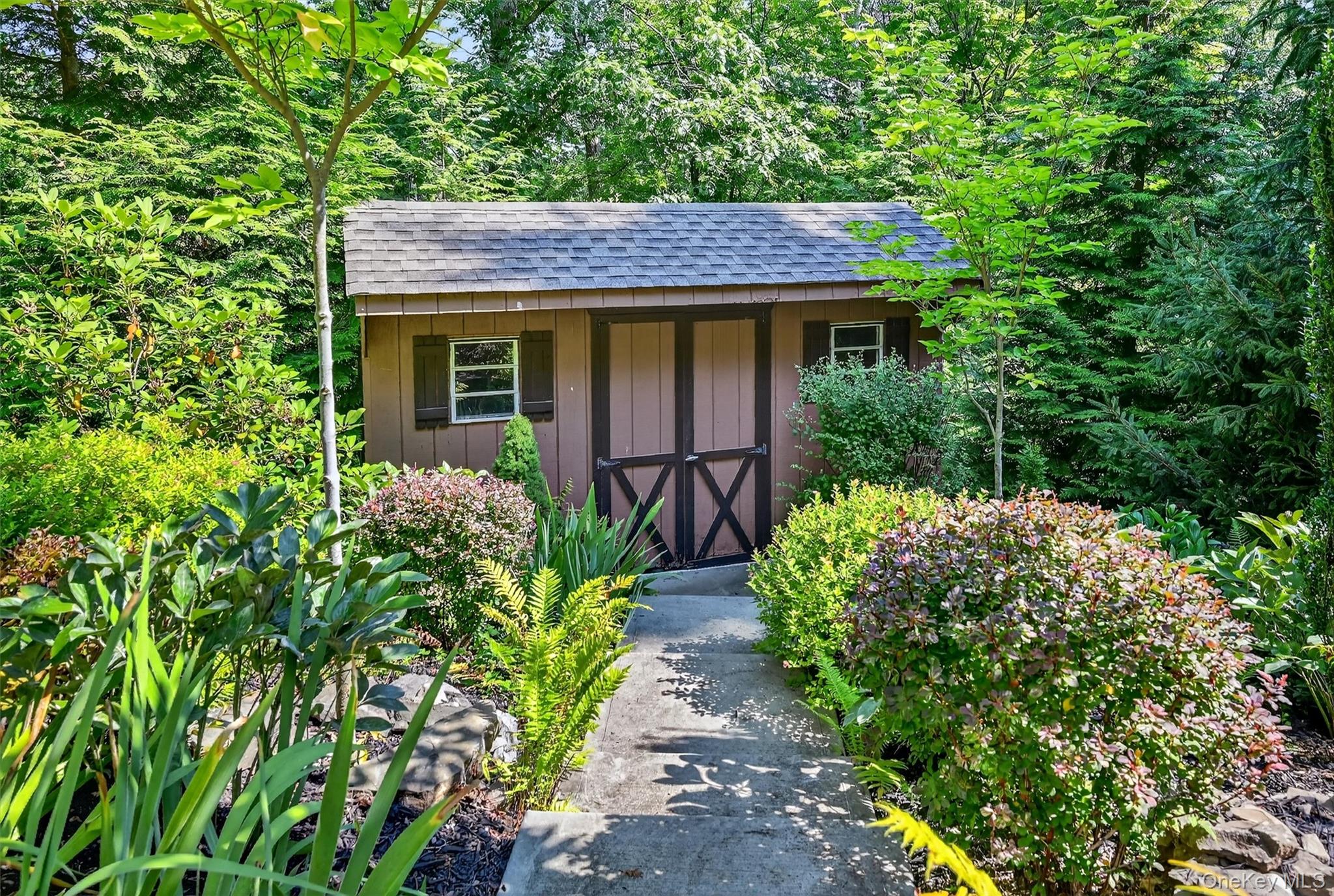 Montgomery, New York 12549, United States, 3 Bedrooms Bedrooms, ,4 BathroomsBathrooms,Residential,Active,191258