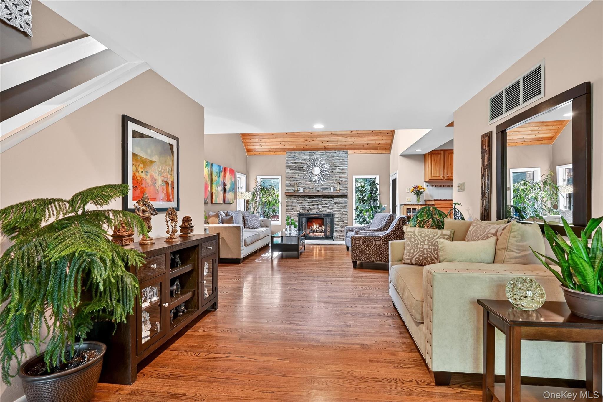 Montgomery, New York 12549, United States, 3 Bedrooms Bedrooms, ,4 BathroomsBathrooms,Residential,Active,191258