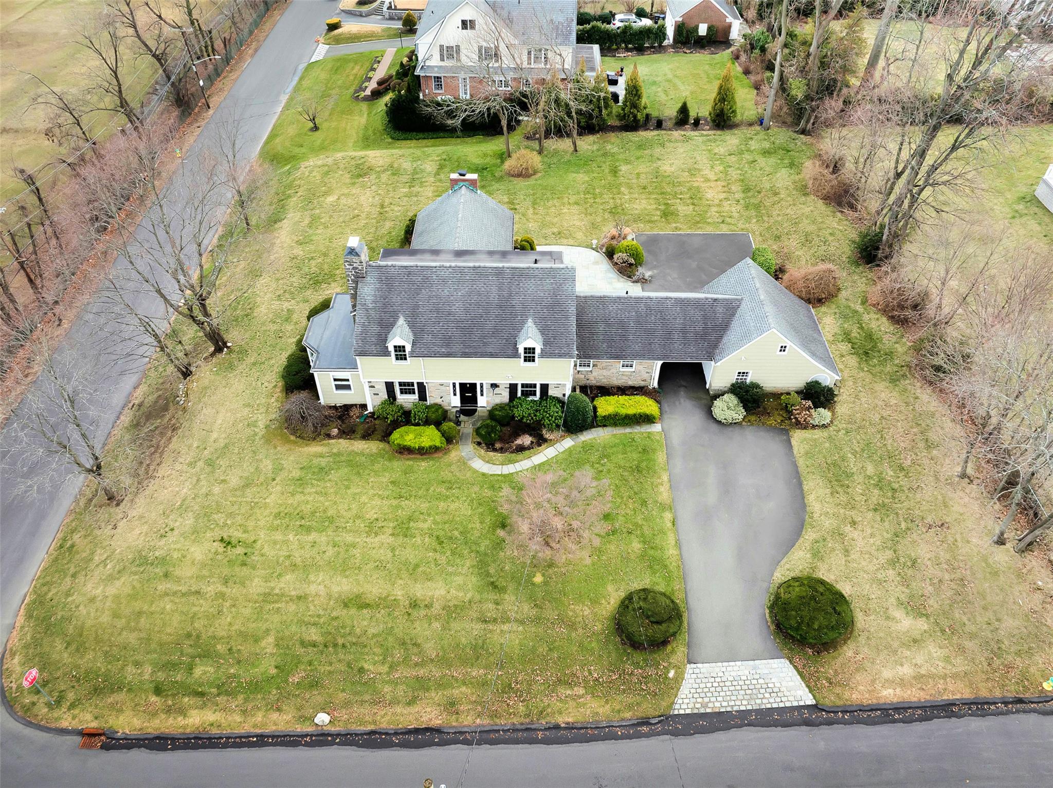 37 Hathaway Lane, White Plains, New York image 42