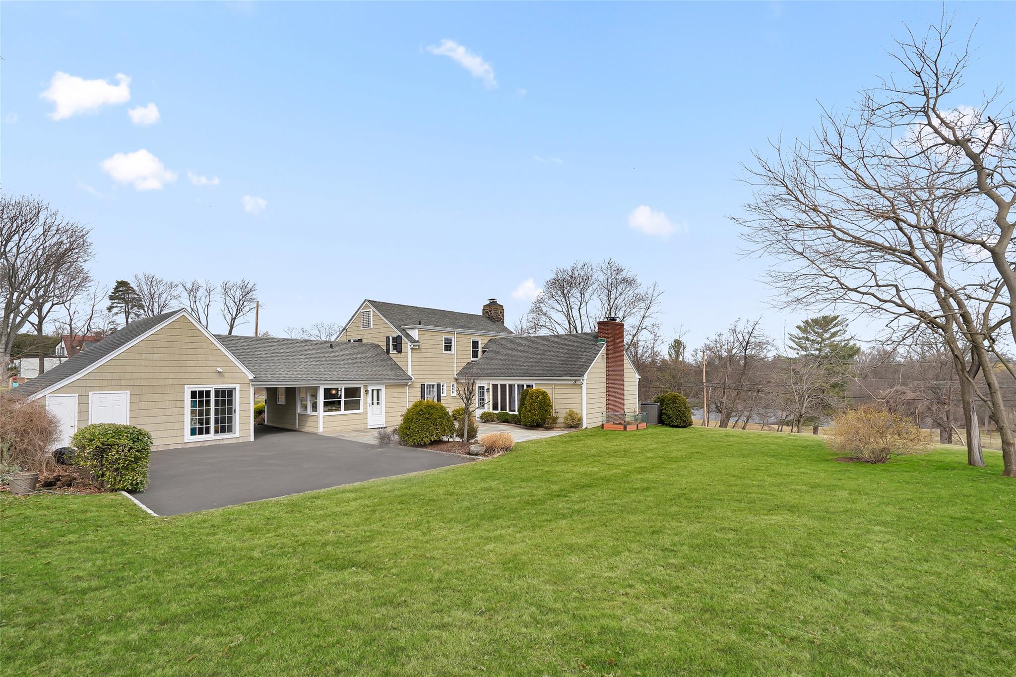 37 Hathaway Lane, White Plains, New York image 36
