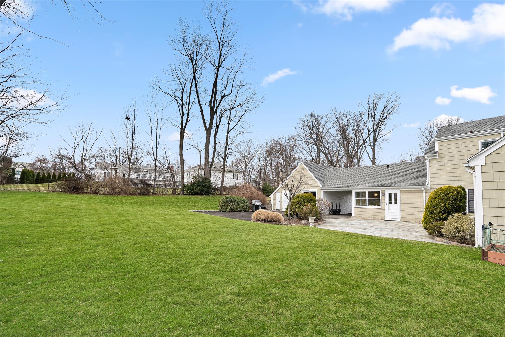 37 Hathaway Lane, White Plains, New York image 31