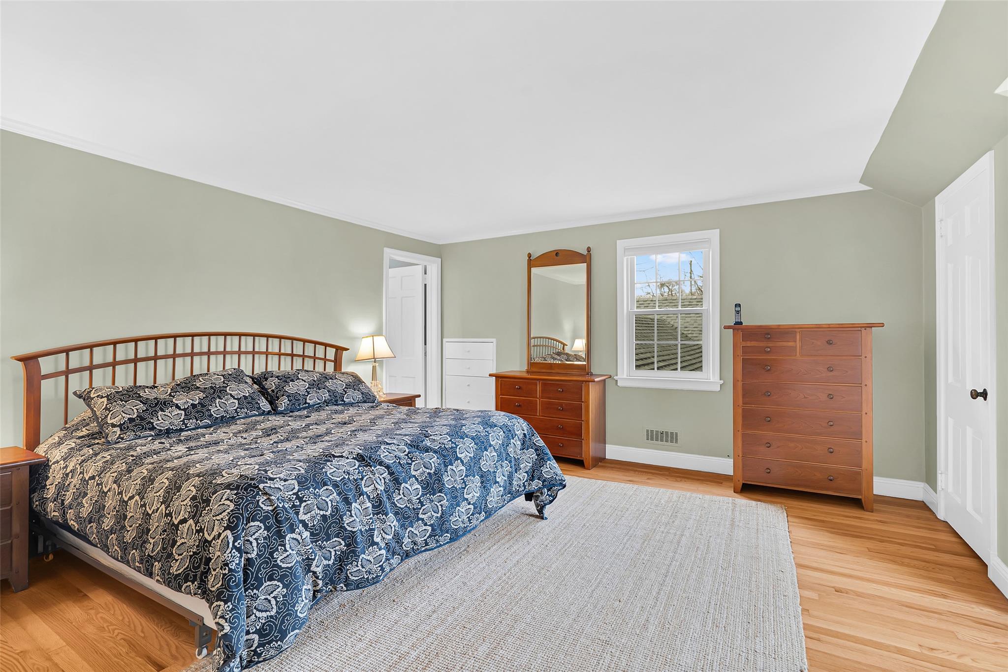 37 Hathaway Lane, White Plains, New York image 22