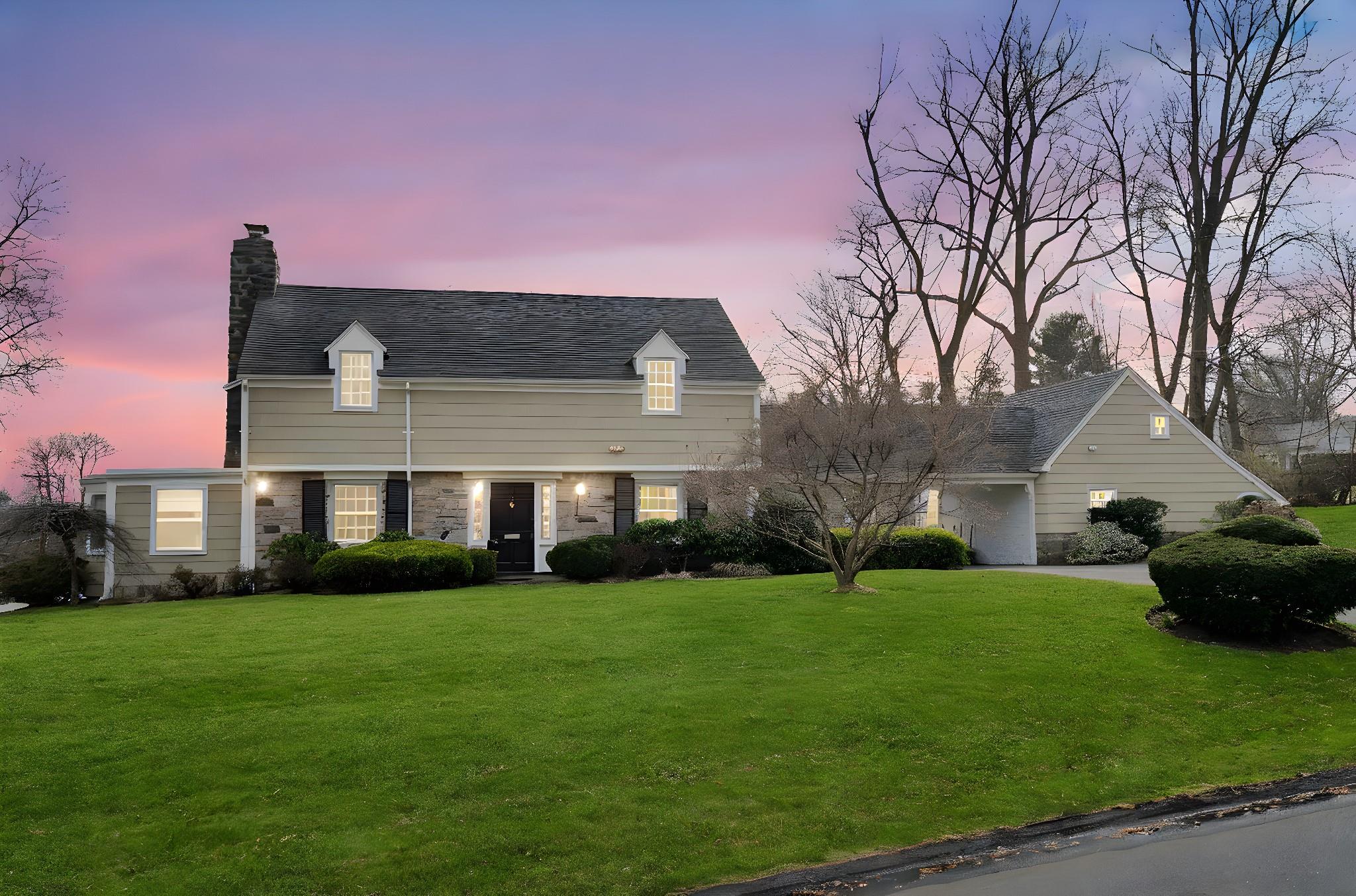 37 Hathaway Lane, White Plains, New York image 1
