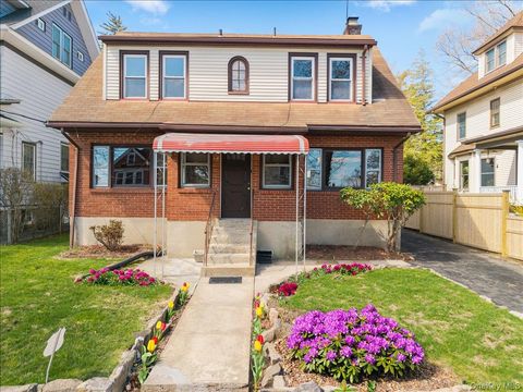 18 Faneuil Place New Rochelle NY 10801