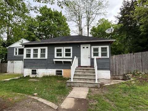 55 Hickory Road Rocky Point NY 11778