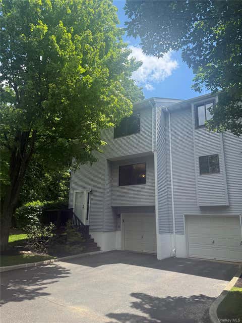 Condo For Sale - 12 Evan Court<br/> Nanuet, NY 10954