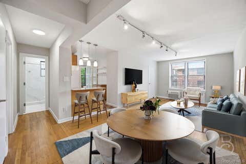 Photo of 25-34 Crescent Street #2K, Astoria, NY 11102 (MLS # 1012775)