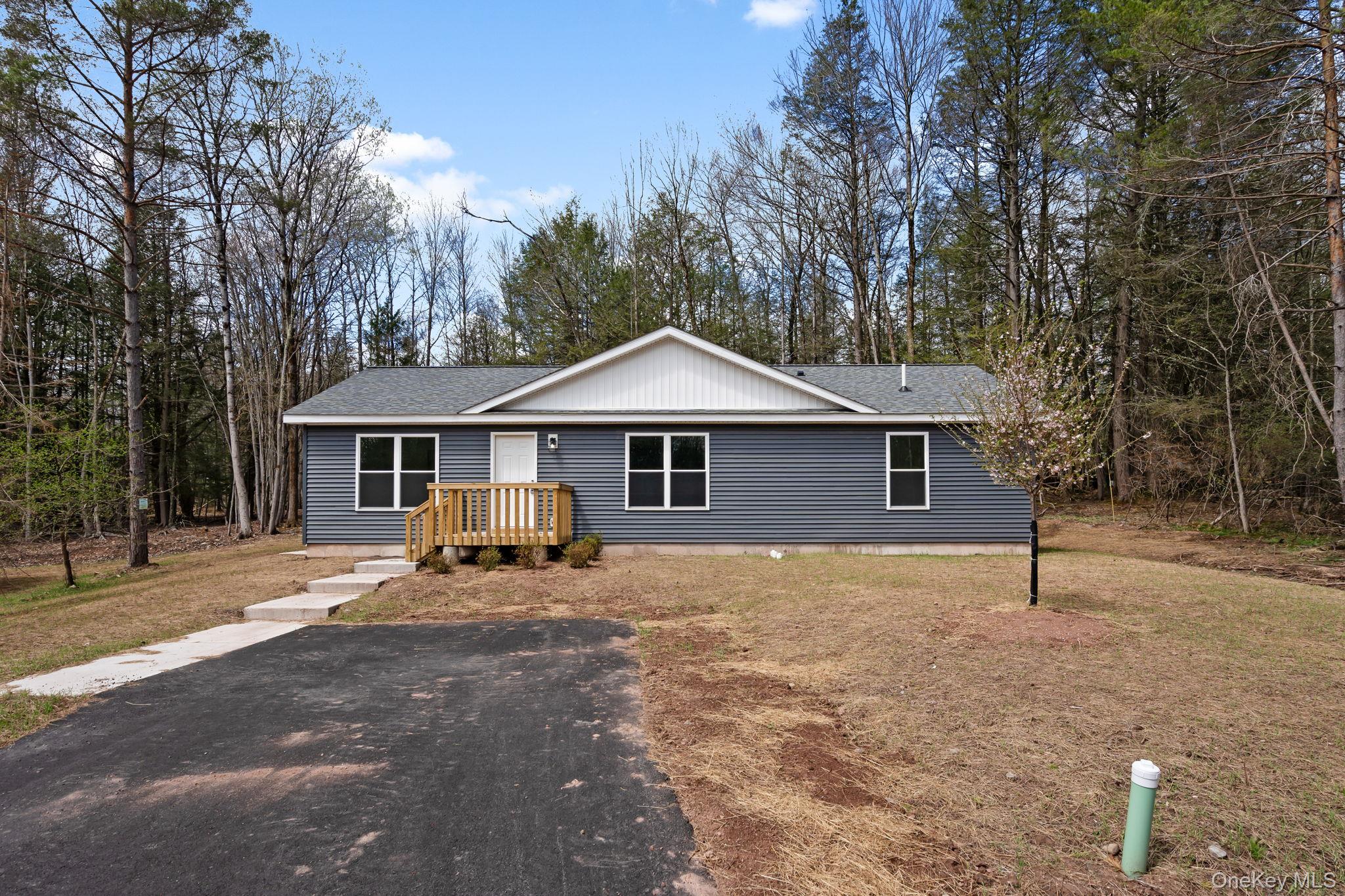 43 Pinehurst Drive E