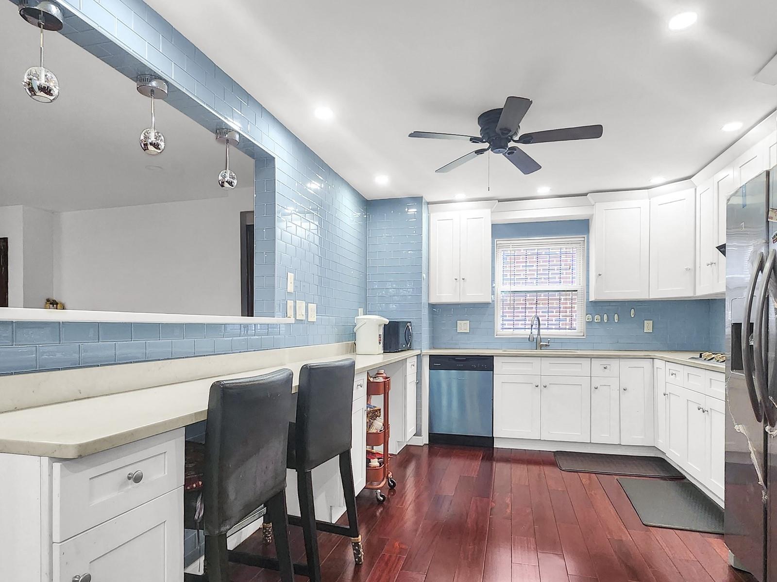 130-18 60th Avenue, Flushing, New York image 4