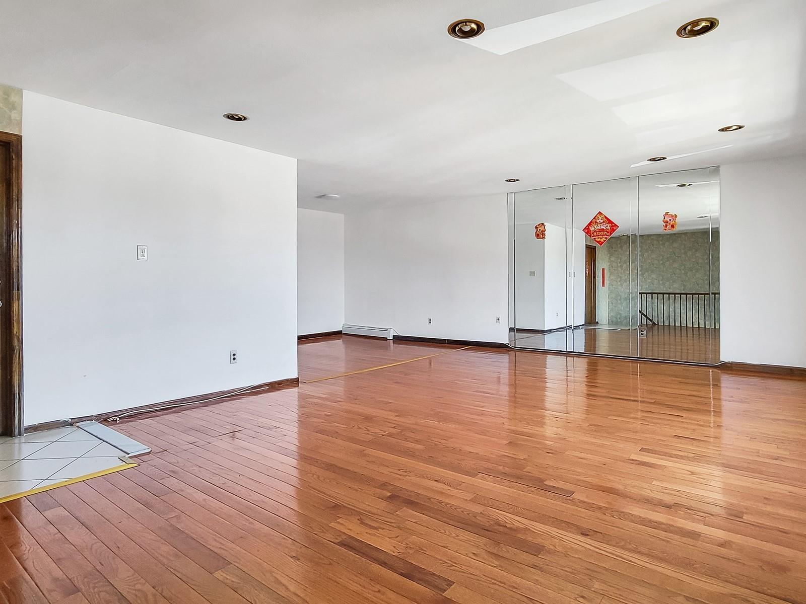 130-18 60th Avenue, Flushing, New York image 11