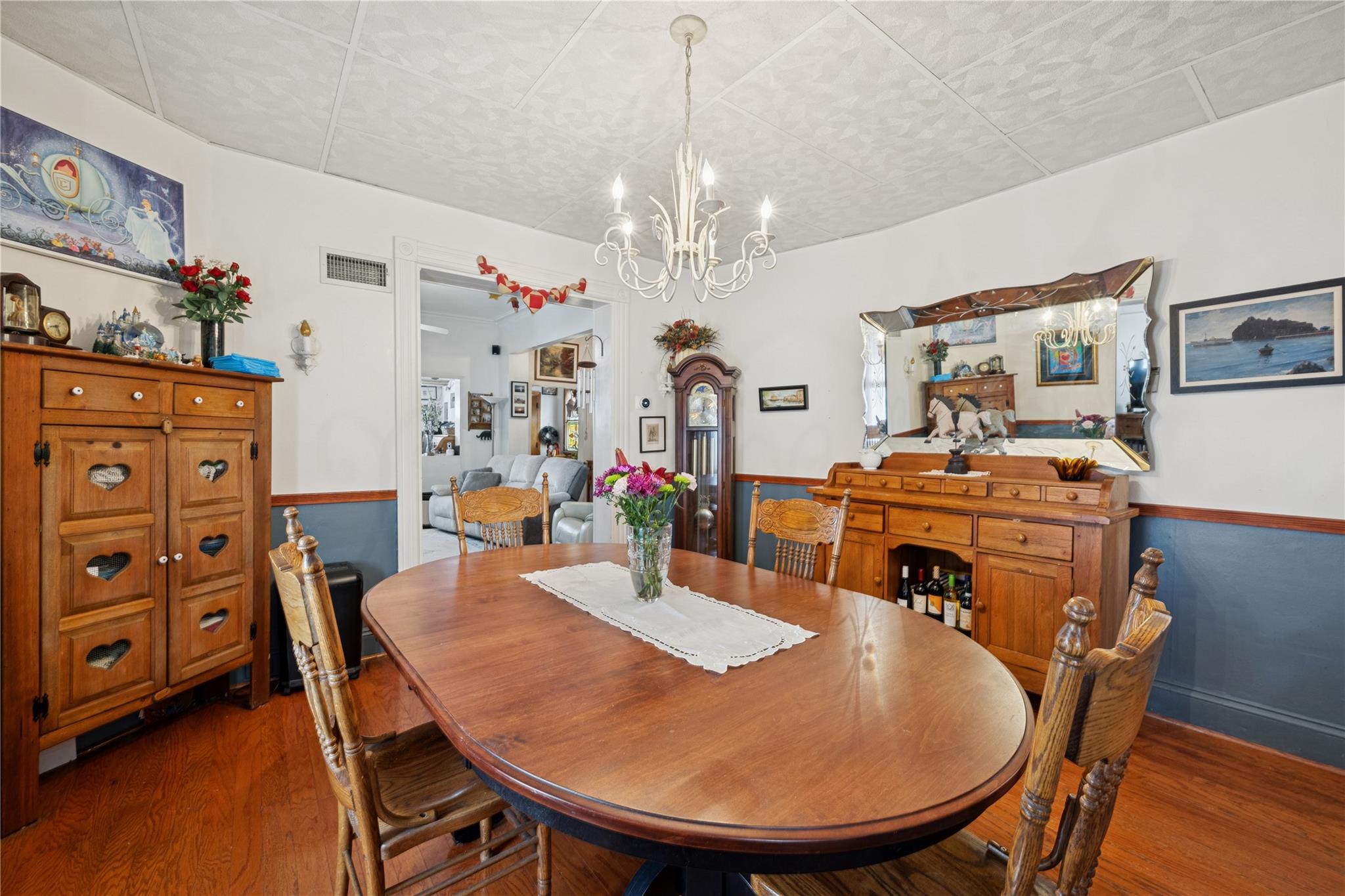 6923 Caldwell Avenue, Maspeth, New York image 14