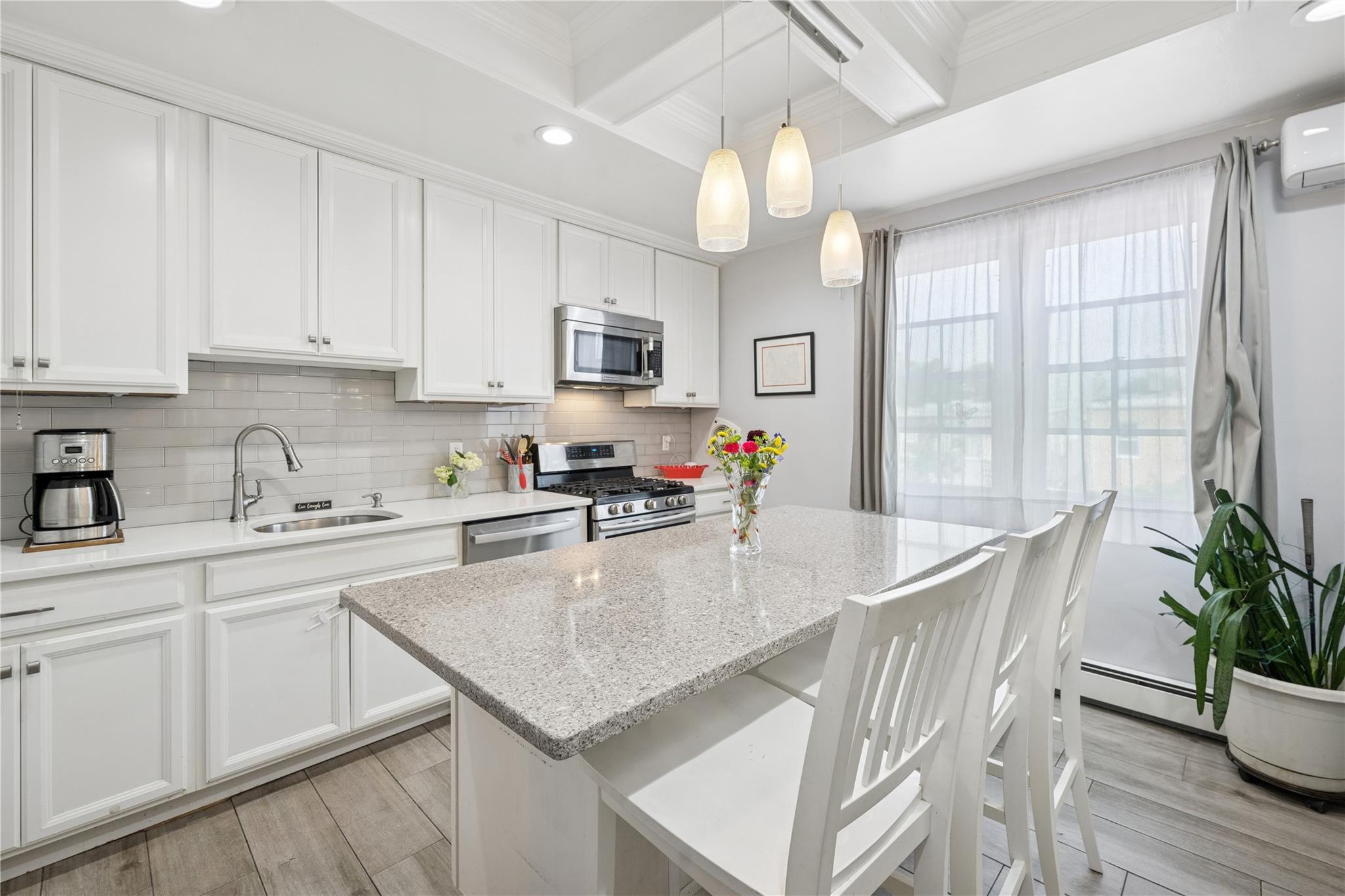 6923 Caldwell Avenue, Maspeth, New York image 20