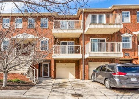 Condo For Sale - 12303 Lax Avenue #B<br/> College Point, NY 11356