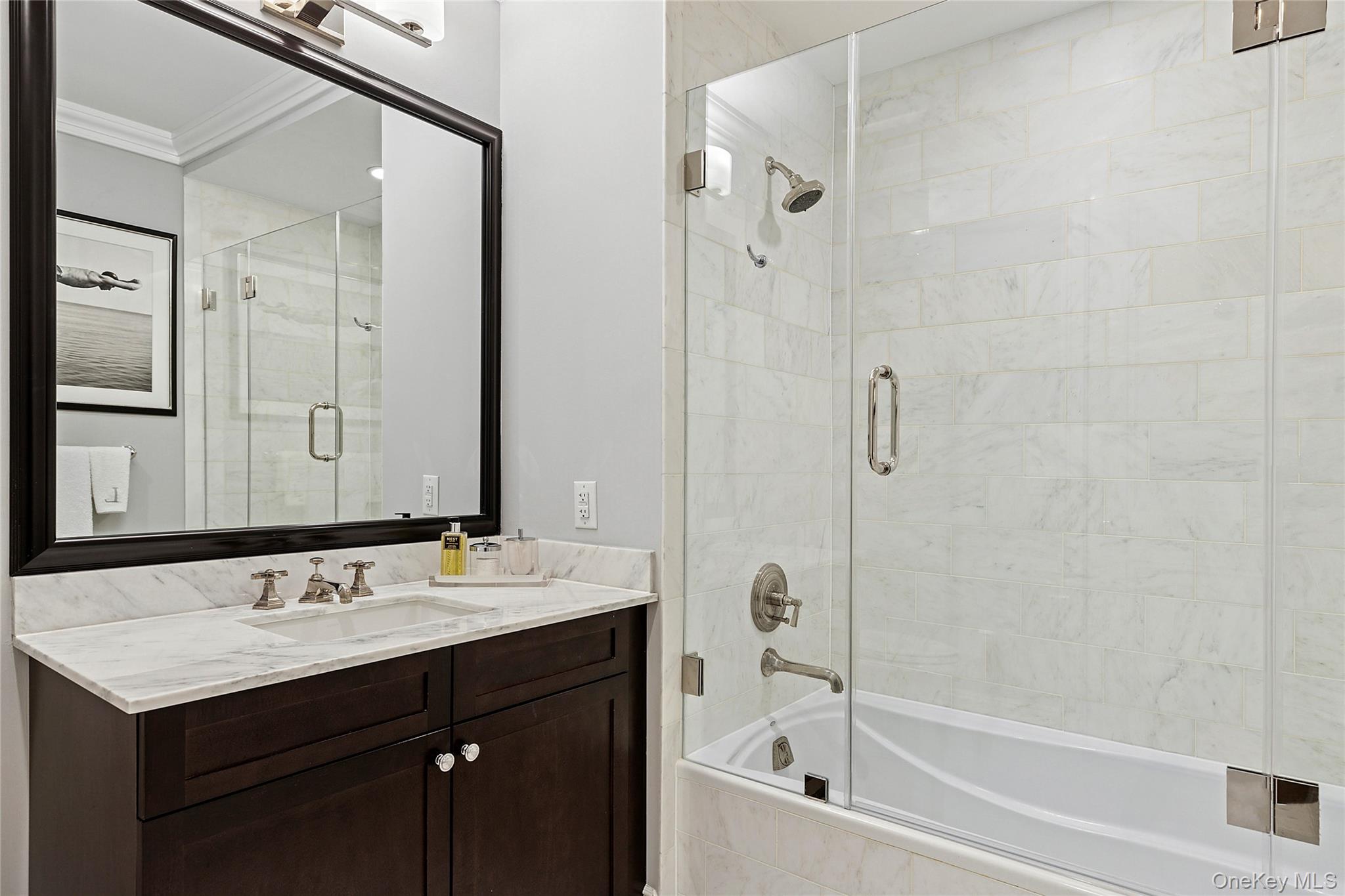 6000 Royal Court 6012