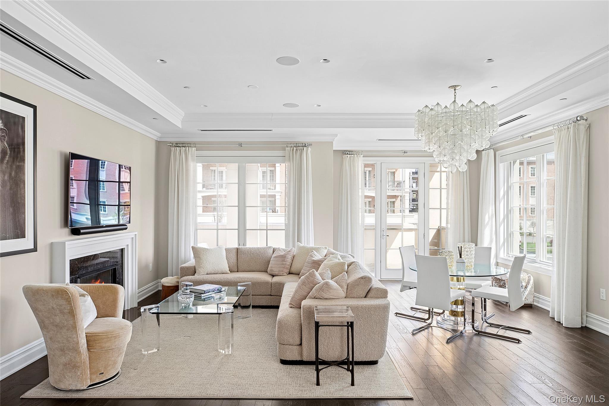 6000 Royal Court 6012