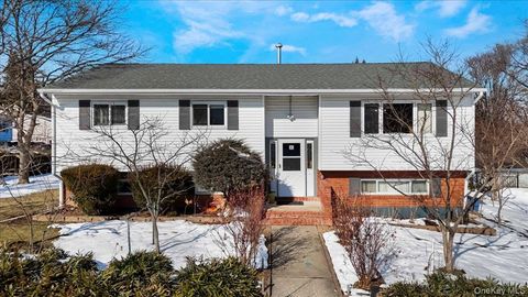 Homes For Sale - 30 Govan Drive<br/> Stony Point, NY 10980