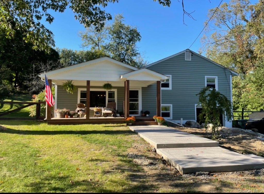 Photo of 4 Linden Drive, Newburgh, NY 12550 (MLS # 978043)