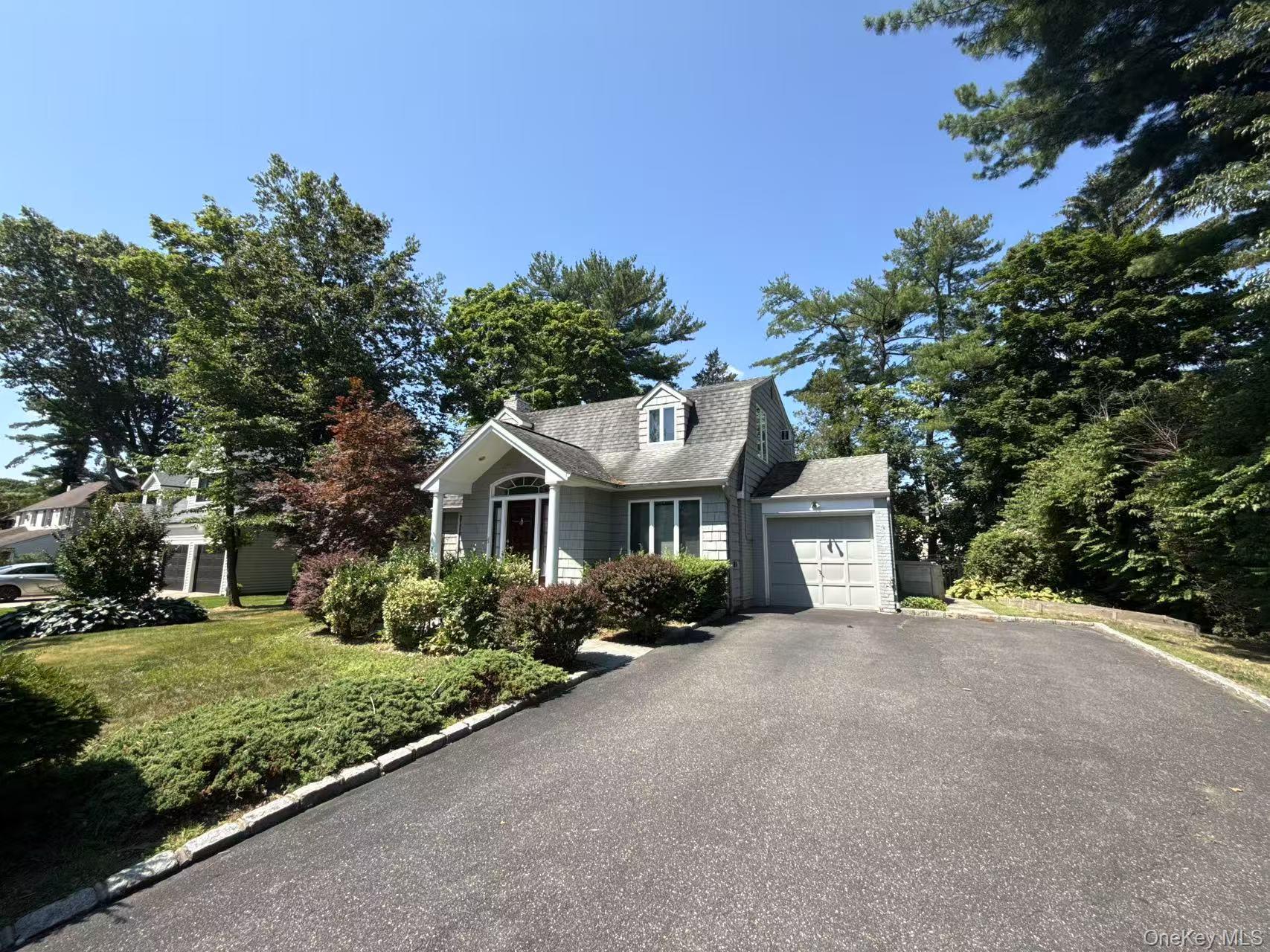 95 Oakdale Lane