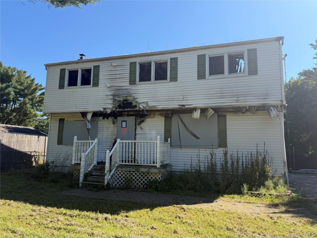 Photo of 41 Fairmont Avenue, Medford, NY 11763 (MLS # 1063367)