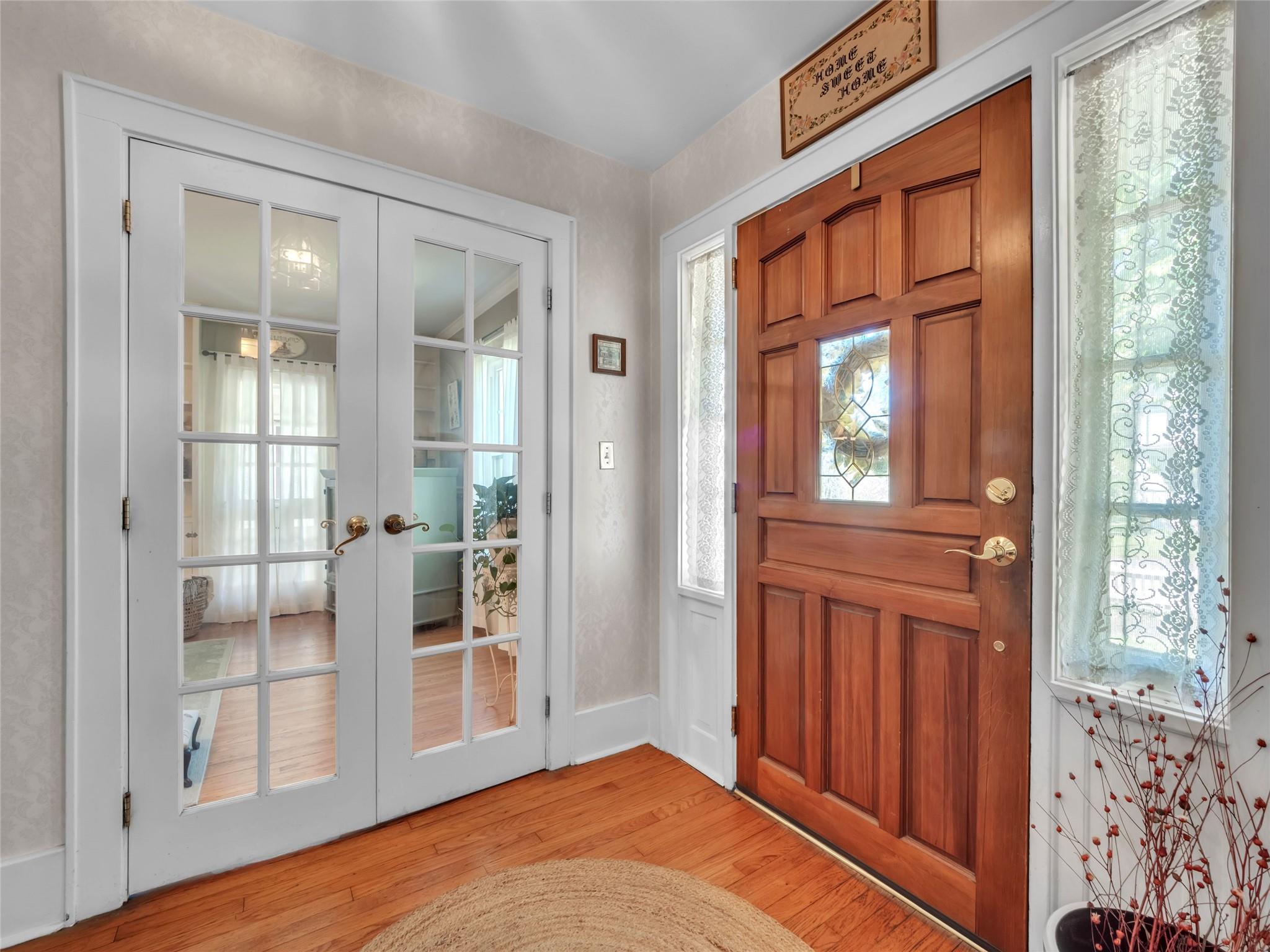 20 Tusten Avenue, Goshen, New York image 2