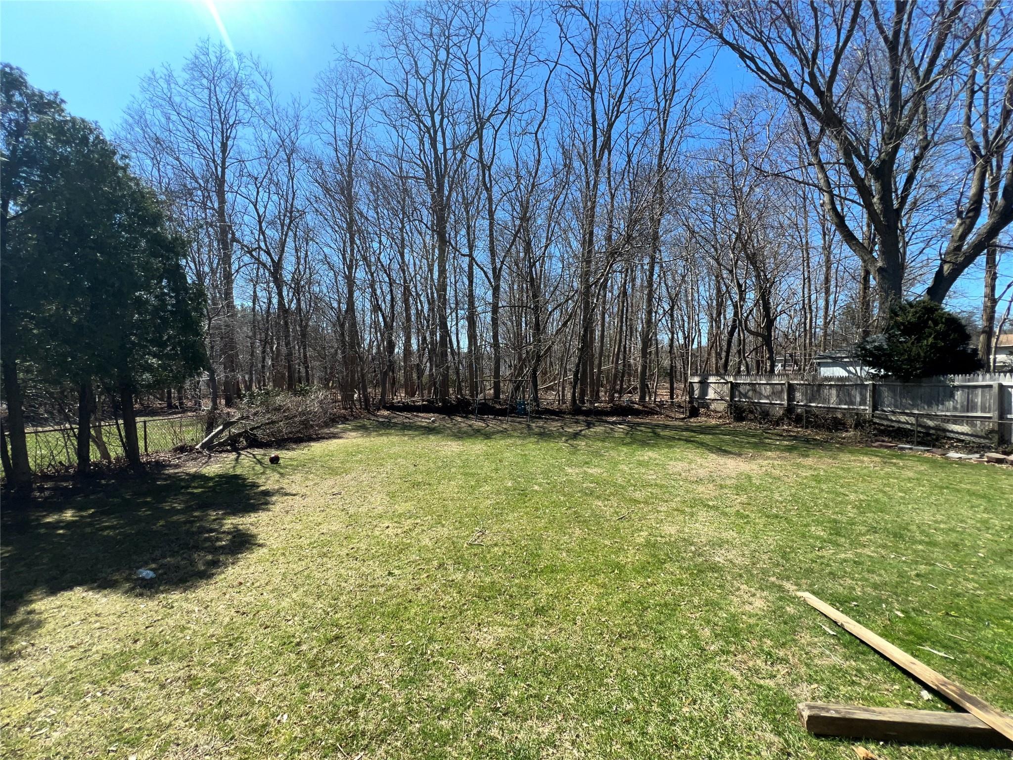 118 Montrose Drive, Port Jefferson Station, New York image 9