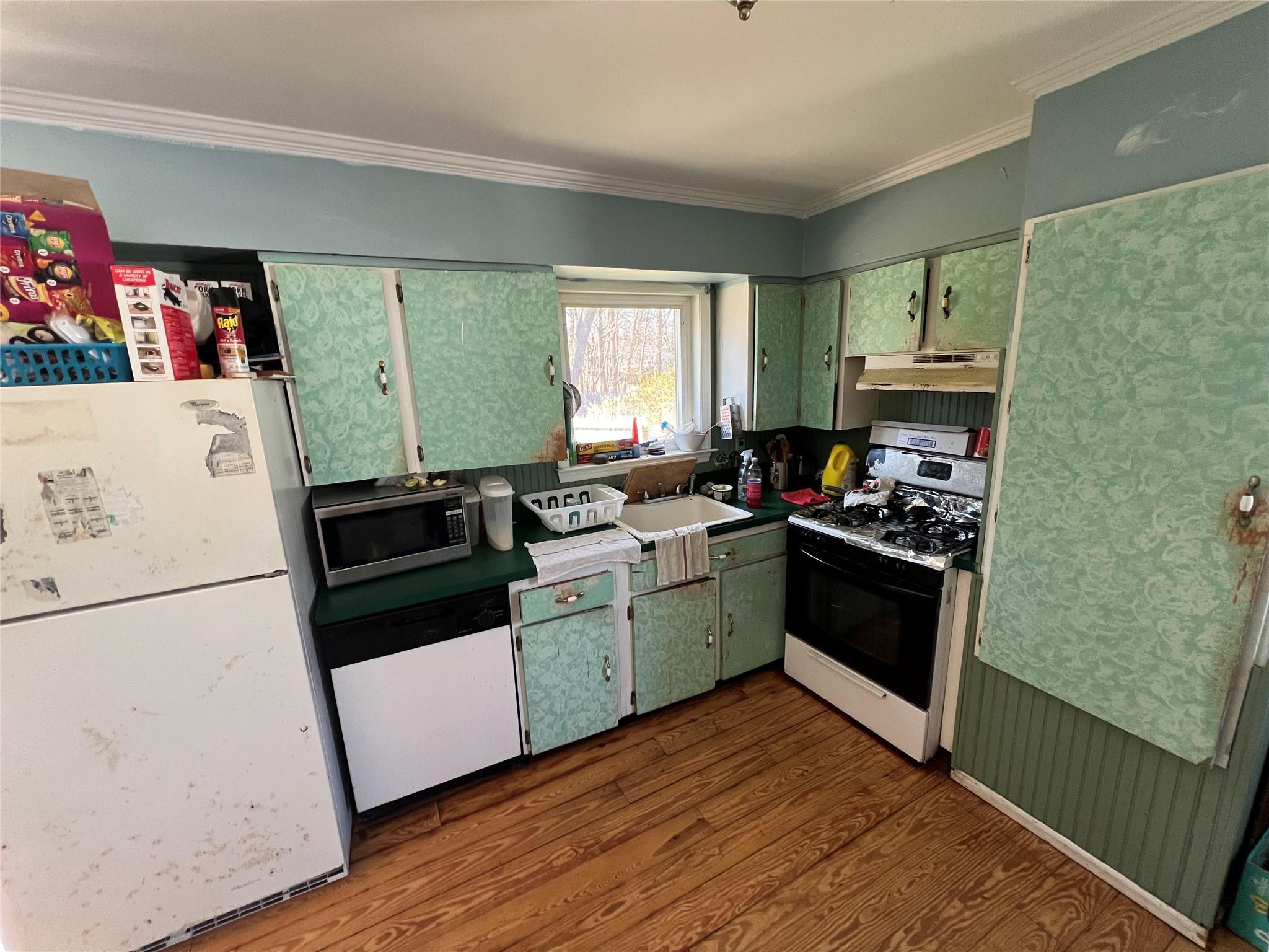 118 Montrose Drive, Port Jefferson Station, New York image 5