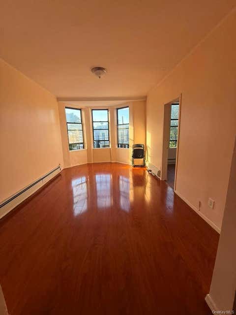 Multifamily For Rent - 2138 Gleason Avenue #2<br/> Bronx County, Bronx, NY 10462