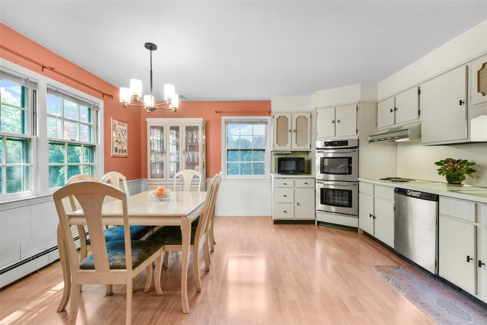 36 Avondale Road, Harrison, New York image 4