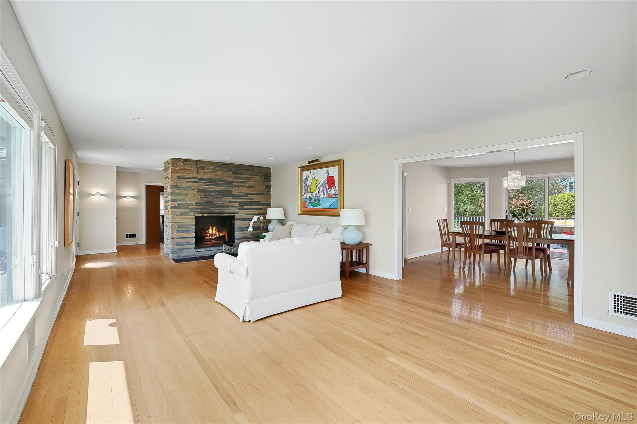 8 Magnolia Avenue