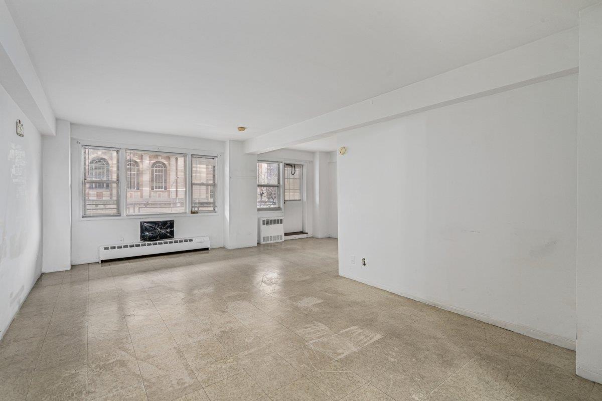 89-15 Parsons Boulevard #3J, Jamaica, New York image 3
