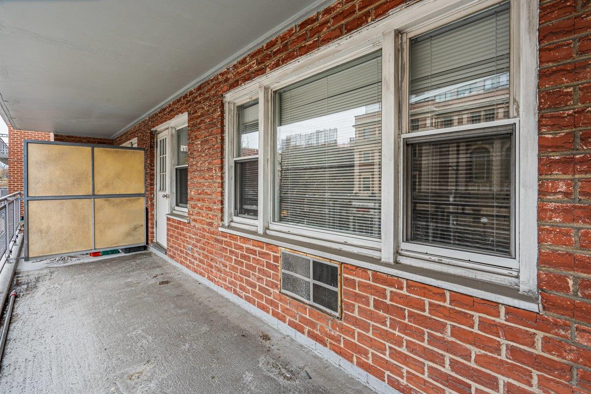 89-15 Parsons Boulevard #3J, Jamaica, New York image 14