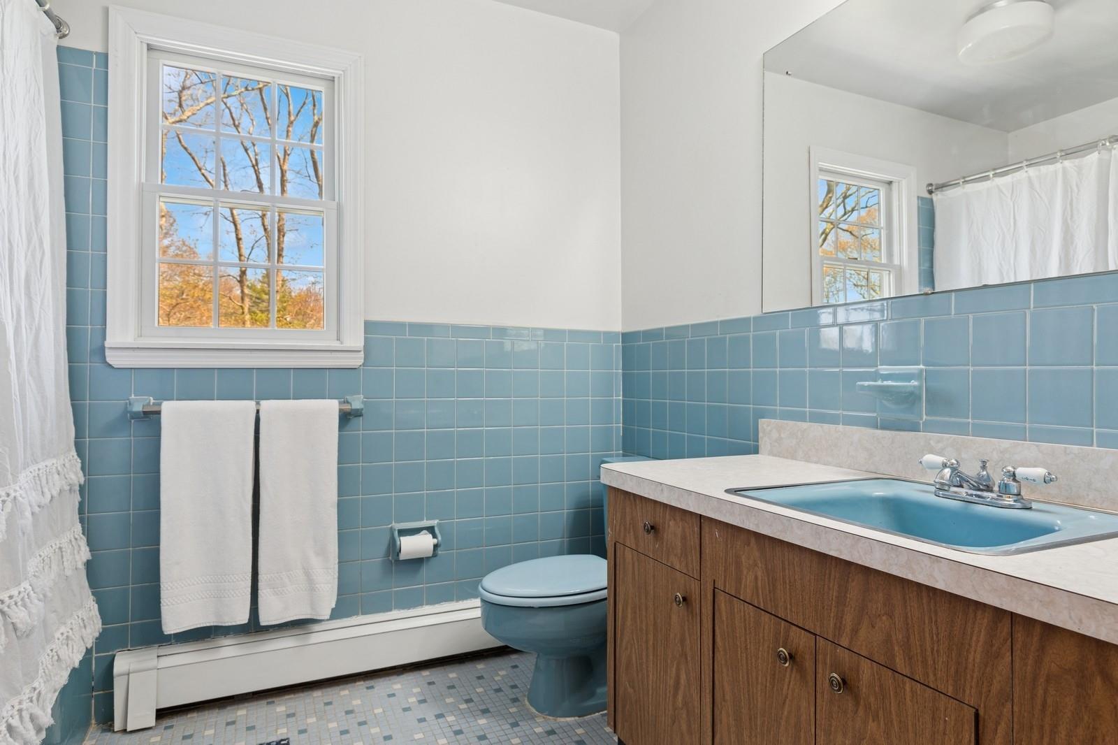 555 Oakwood Drive, Southold, New York image 25