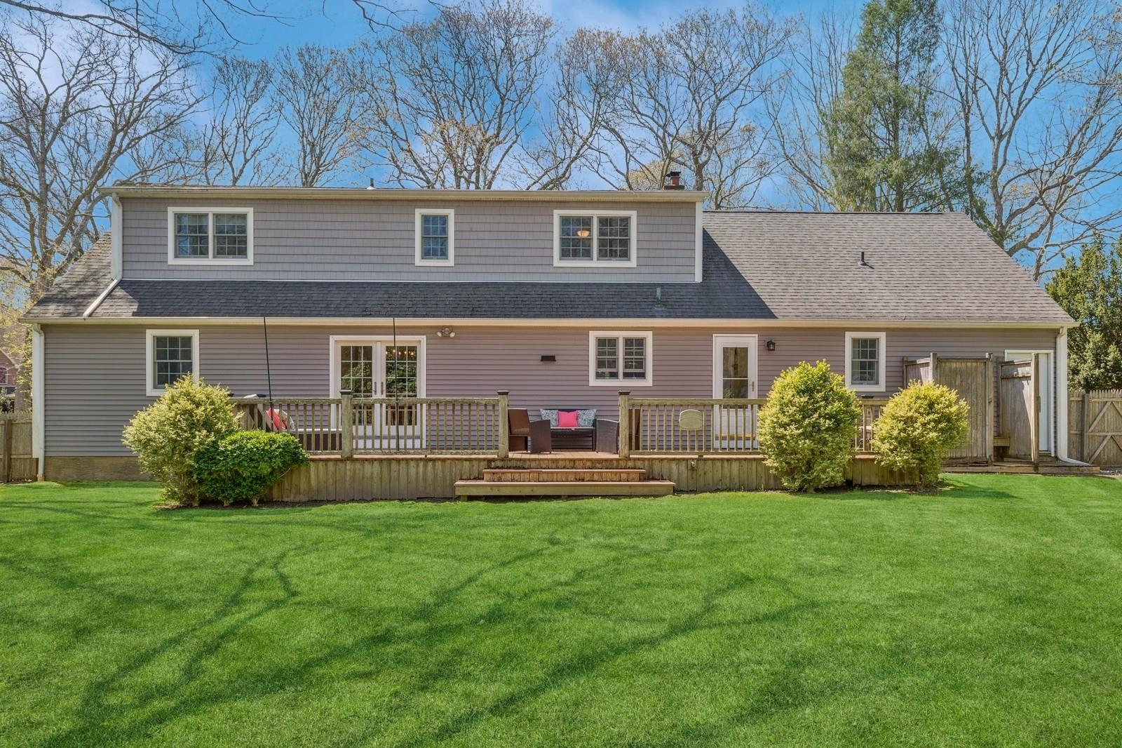 555 Oakwood Drive, Southold, New York image 5