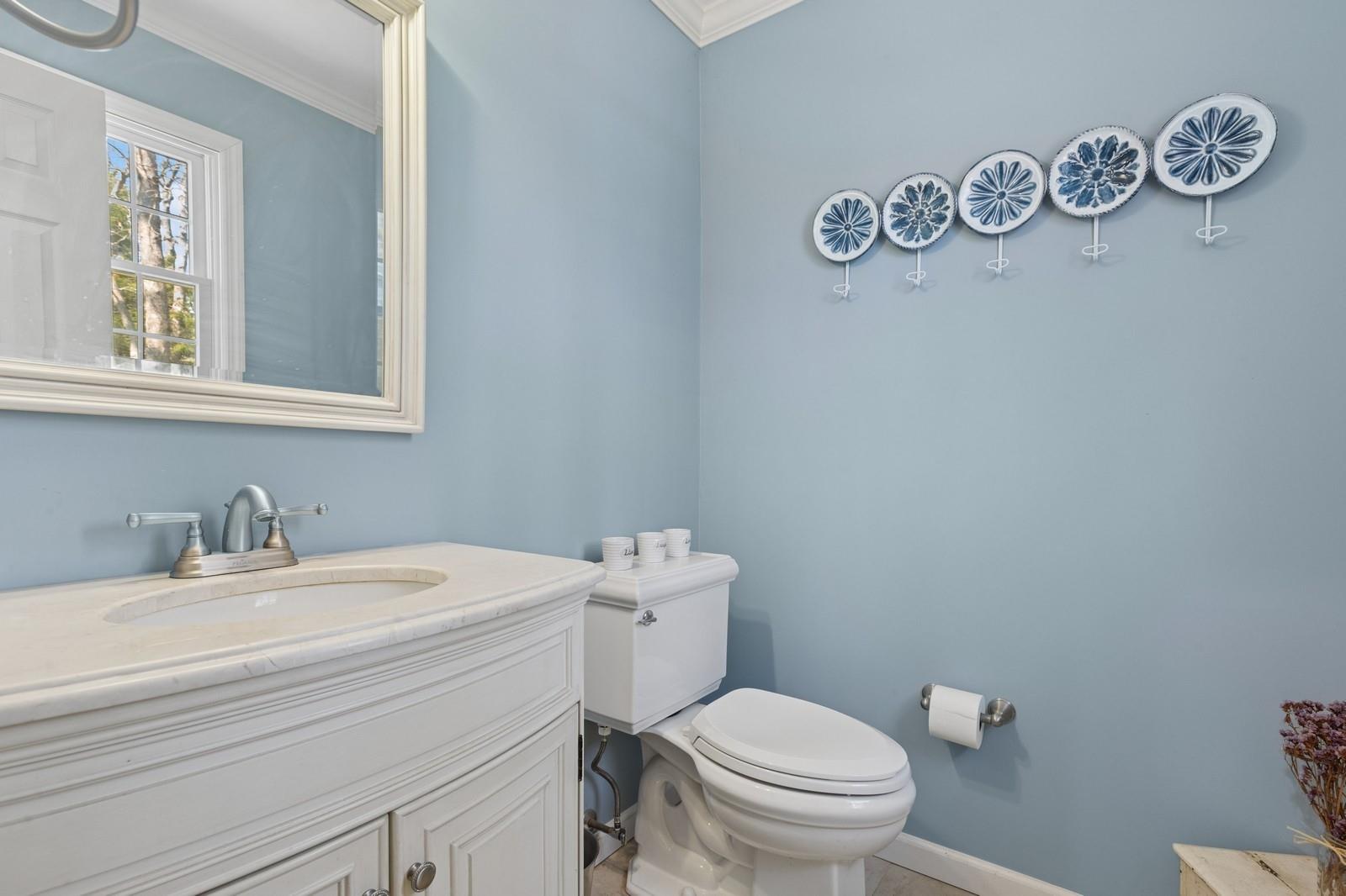 555 Oakwood Drive, Southold, New York image 16