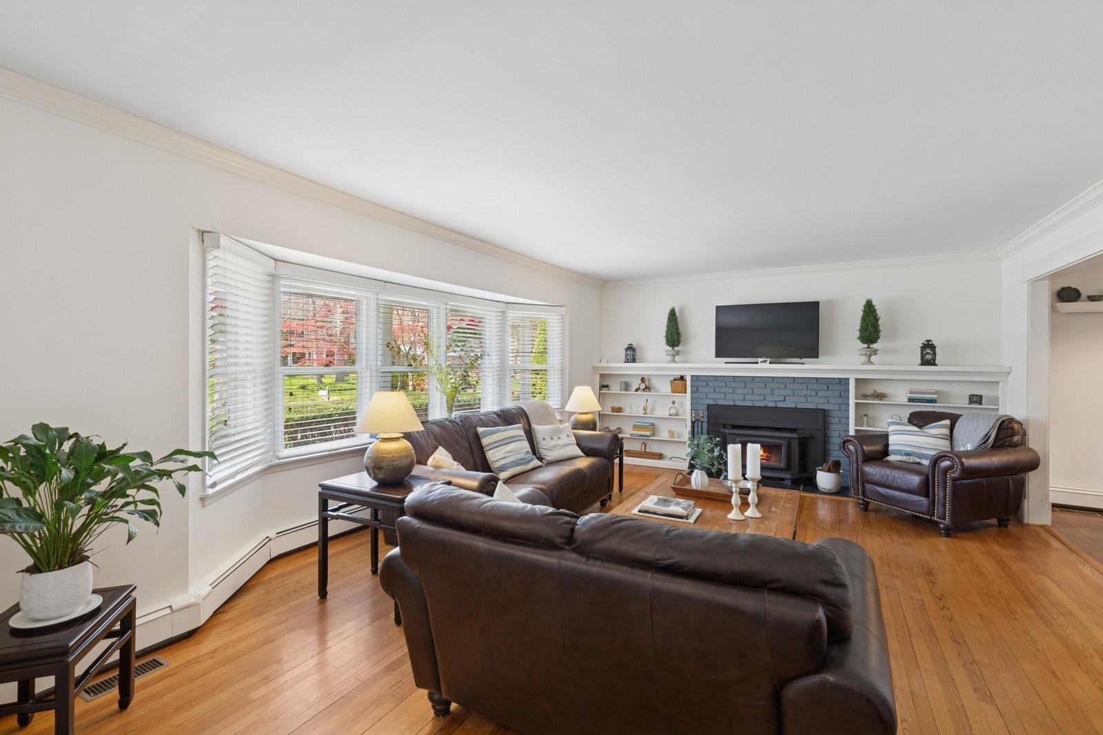 555 Oakwood Drive, Southold, New York image 8