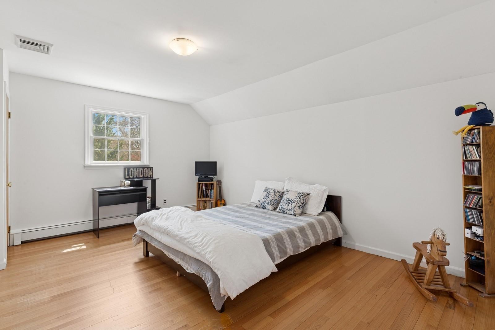 555 Oakwood Drive, Southold, New York image 22