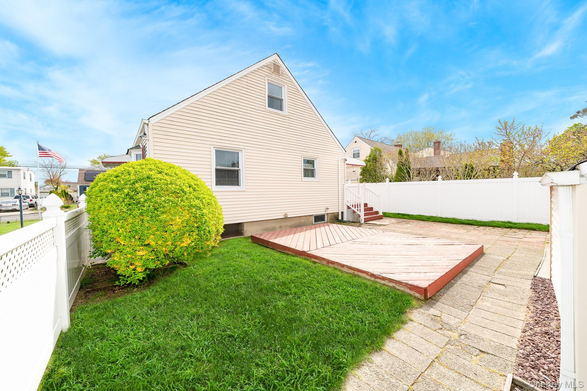 1 Robert Avenue