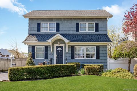 2000 Bergen Street North Bellmore NY 11710