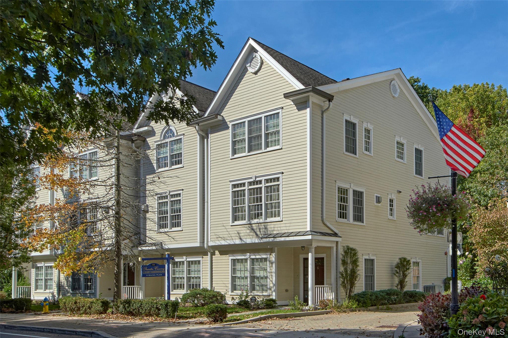 Millwood, New York 10546, United States, 2 Bedrooms Bedrooms, ,3 BathroomsBathrooms,Residential,Active,161024