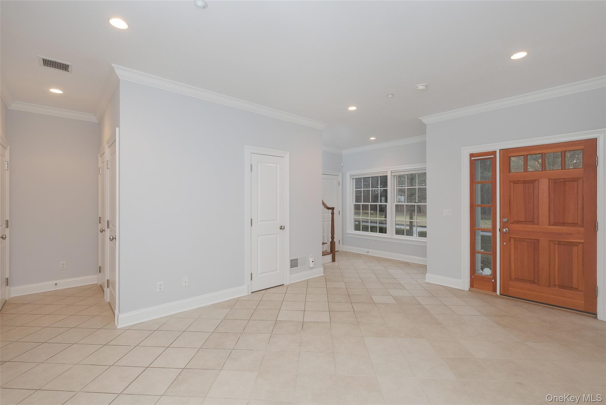 Millwood, New York 10546, United States, 2 Bedrooms Bedrooms, ,3 BathroomsBathrooms,Residential,Active,161024