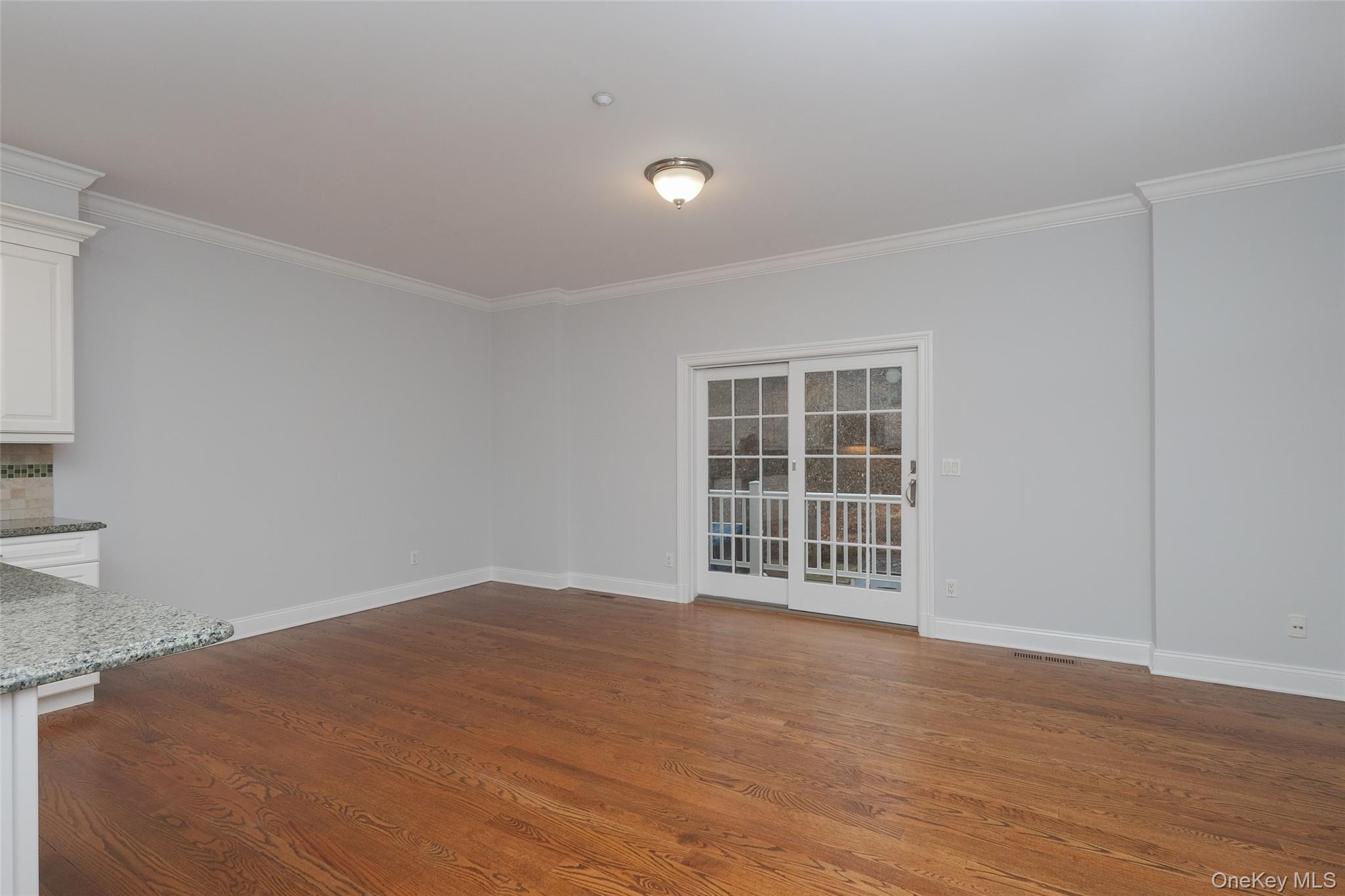 Millwood, New York 10546, United States, 2 Bedrooms Bedrooms, ,3 BathroomsBathrooms,Residential,Active,161024