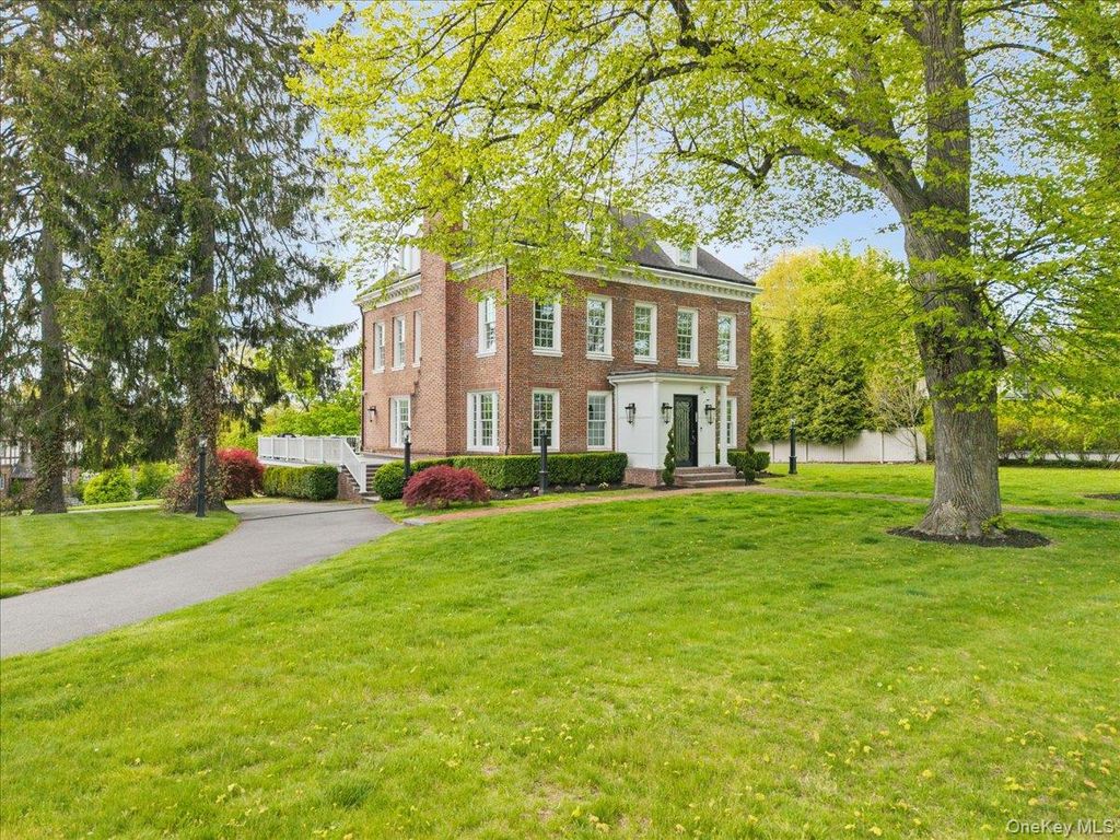 Photo of 1162 North Avenue, New Rochelle, NY 10804 (MLS # 971301)