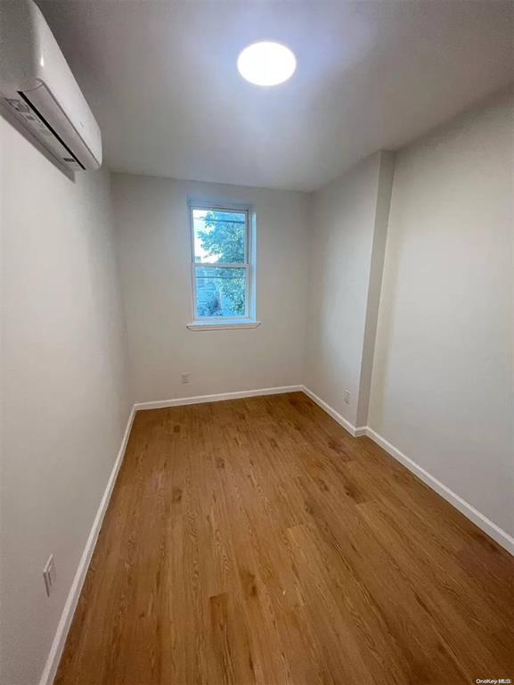 113-10 Jamaica Avenue