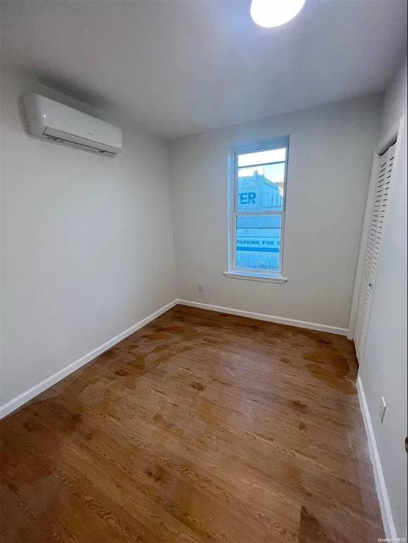 113-10 Jamaica Avenue
