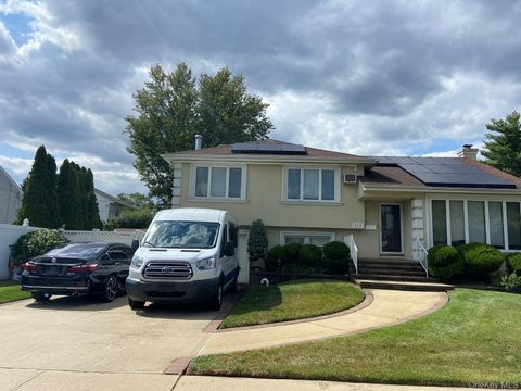 612 Marion Drive East Meadow NY 11554