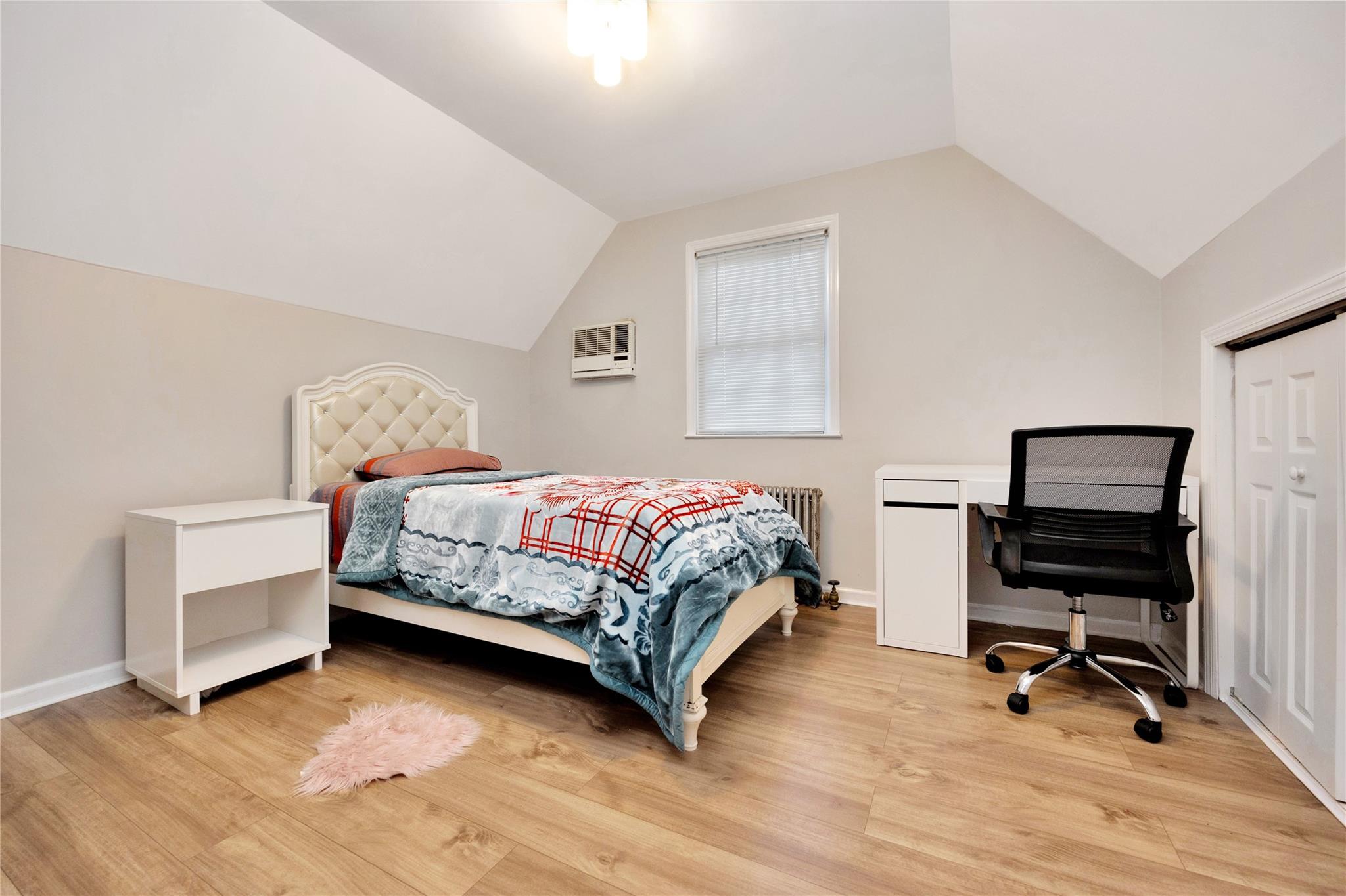 75 Cornwell Avenue, Williston Park, New York image 12