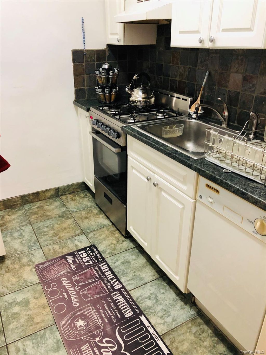 Photo of 162-01 Powells Cove Boulevard #1M, Whitestone, NY 11357 (MLS # 974850)