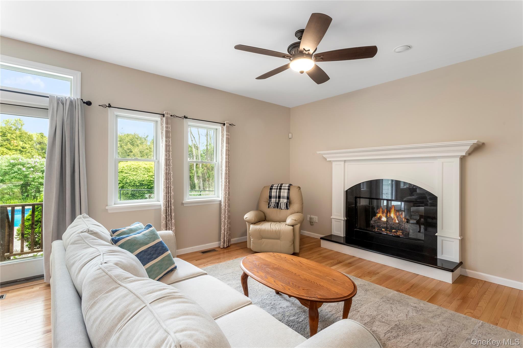 56 Lagoon Court W